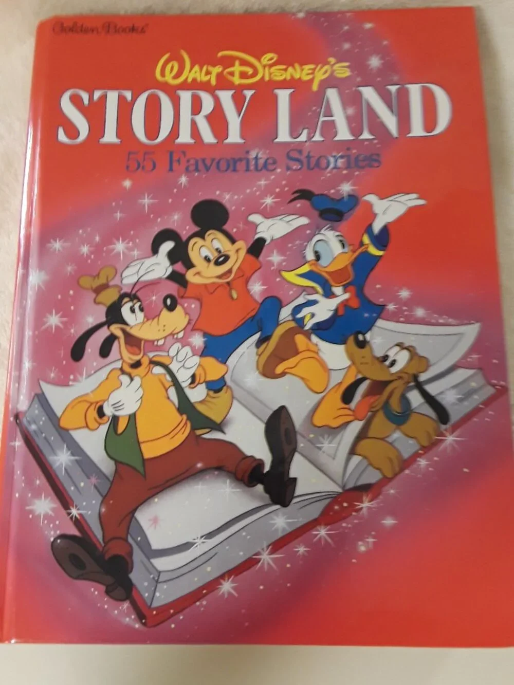 Disney 2Pc: Minnie Mouse NWT Plush + 1991 Walt Disneys Story Land Hardcover Book